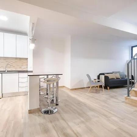 Santos Gem Ii - Space In Trendy Neighborhood Daire