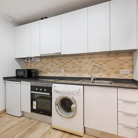 Santos Gem Ii - Space In Trendy Neighborhood *