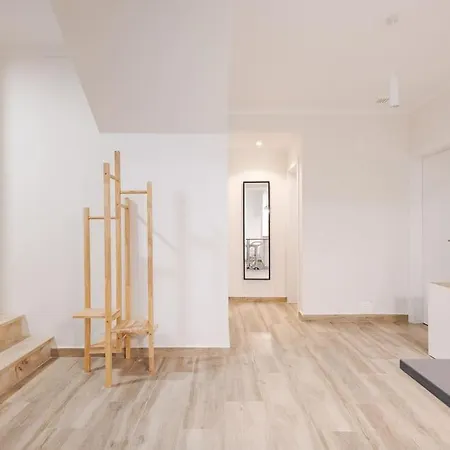 Santos Gem Ii - Space In Trendy Neighborhood Lisboa